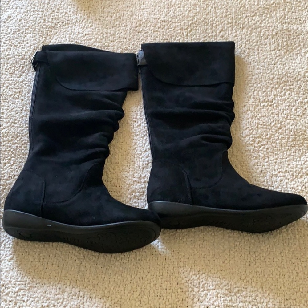 Girls boots